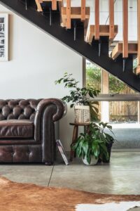 How to clean a leather couch DIY